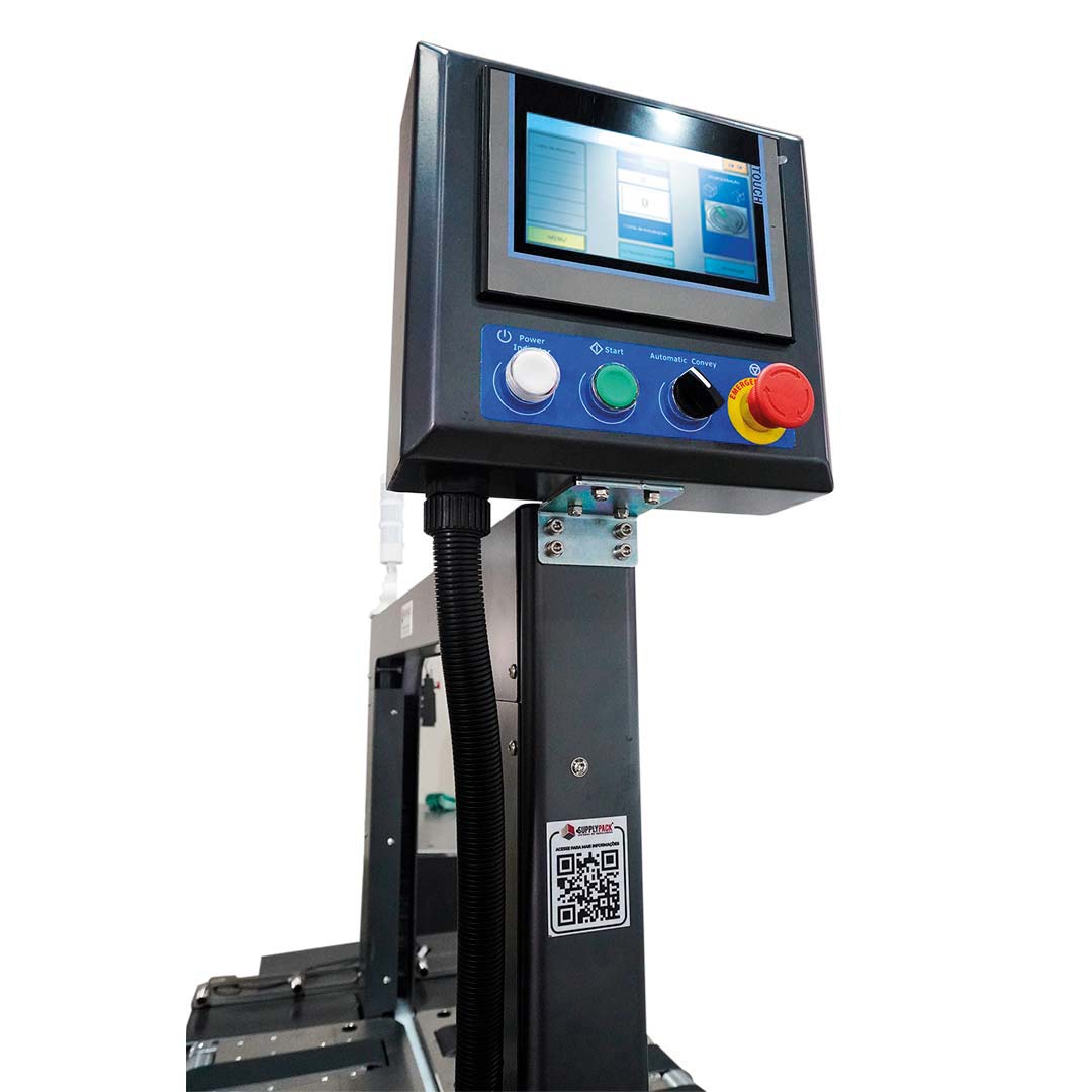 Detalhe do painel touch screen da SPI-8560B com botões Power, Start e emergência